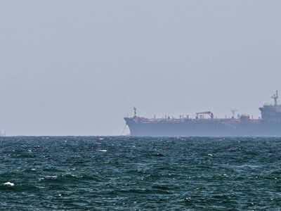 США атакували торгове судно, що прямувало до Ірану, ракетним ударом