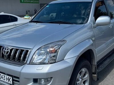 Скільки коштує Toyota Land Cruiser Prado 120 з найменшим пробігом в Україні (ФОТО)