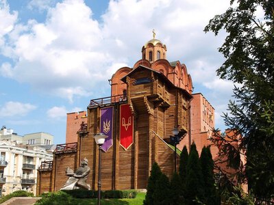 Один із головних символів Києва: як змінювалися Золоті ворота від XVII століття до сьогодні