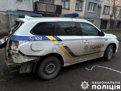 Рашисти з БпЛА атакували службовий автомобіль патрульної поліції: постраждали правоохоронці