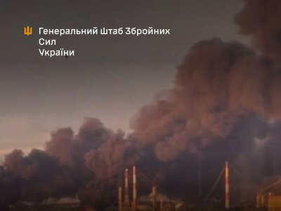 Українські дрони спалили Саратовський НПЗ: пожежа на заводі Роснефті