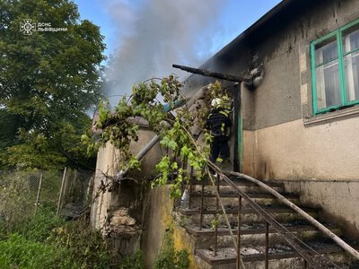На Львівщині під час пожежі в житловому будинку загинув чоловік
