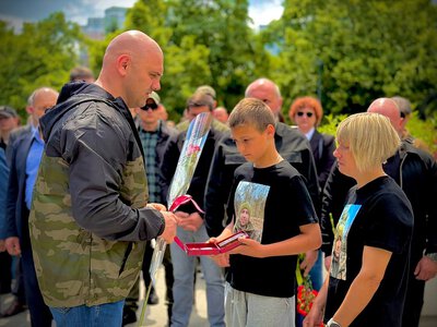 В Одесі сім'ї загиблого десантника миколаївської 79-ки вручили орден «За мужність» посмертно