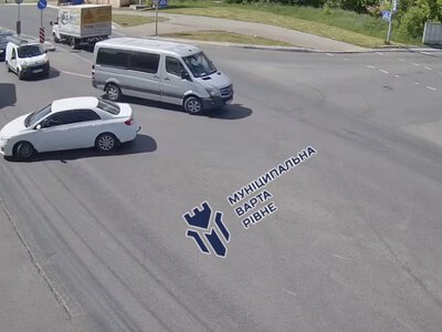 У Рівному трапилась ДТП на перехресті (+ВІДЕО)