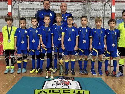 Спортсмени з Мукачева стали срібними призерами чемпіонату України з футзалу U-9 (ФОТО)