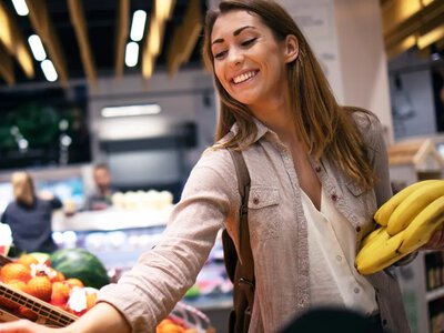 Небезпечна економія часу: чотири продукти, які не можна купувати нарізаними