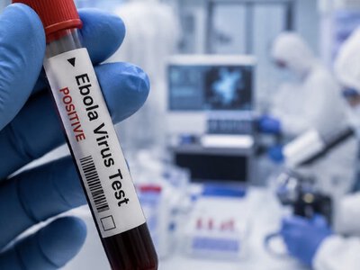 Вакцини немає, аеропорти закриті, люди гинуть: новий штам Еболи за два тижні зар