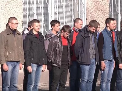 Після школи на фронт: військовий пояснив, чому мобілізація 18-річних - провальна ідея