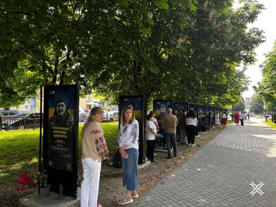 Полтава замовила 96 нових стендів для Алеї Героїв