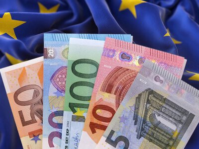 Кредит ЄС на 90 млрд євро: що отримає Україна і які умови доведеться виконати