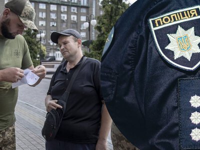 Які документи можуть вимагати ТЦК, а які – лише поліція: юрист пояснила різницю