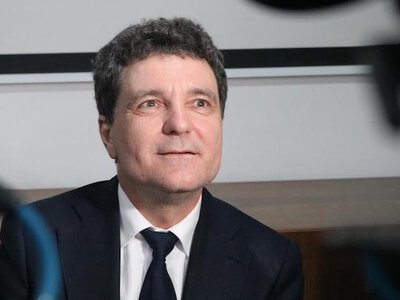 Президент Румунії закликав Росію бити по Україні без ризиків для румунів