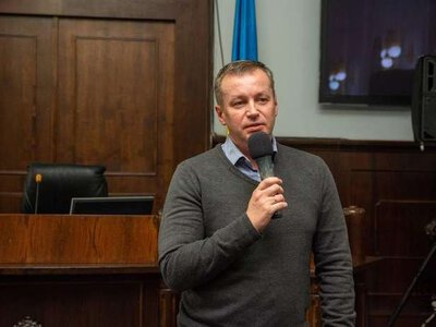 Роман Клічук ветував три рішення депутатів ЧМР: сьогодні міські обранці намагатимуться подолати заборону мера