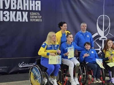 Закарпатка Надія Дьолог здобула «бронзу» на чемпіонаті України з парафехтування