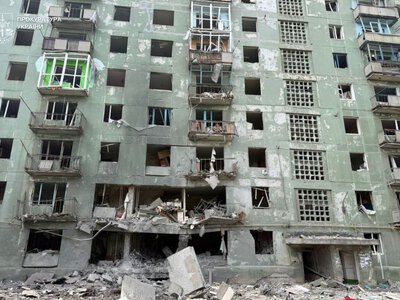 Удар по Дружківці: ворог застосував три авіабомби проти житлових багатоповерхівок