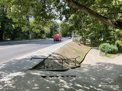 У Львові почали оновлювати один зі скверів
