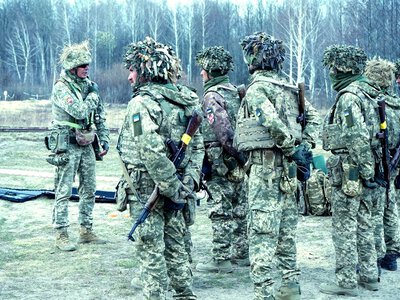 Близько 160 військових частин отримують гарантоване поповнення особового складу, – президент
