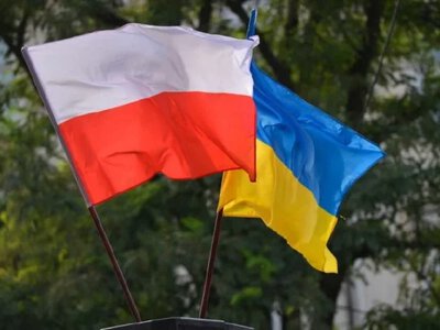 Житло, гроші, робота: Варшава запустила нову хвилю допомоги для українців