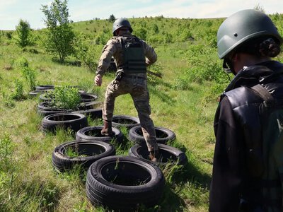 Колектив Рівненської райдержадміністрації пройшов навчання з нацспротиву