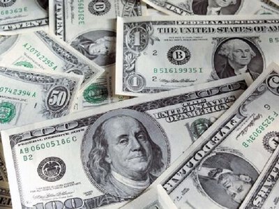 Чи перетне долар позначку 45 грн: економісти й аналітики озвучили прогноз на літо