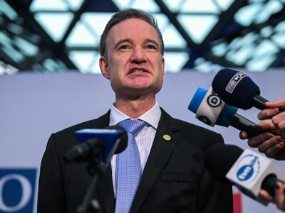 Україна набирає темп на полі бою, нові дрони вже здатні бити по лініях постачання РФ на оперативній глибині, - американський дипломат Карпентер
