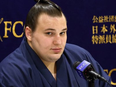 Сумоїст Аонішікі відреагував на пониження до рангу секіваке
