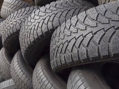 Шини стираються нерівномірно? Автомеханіки попереджають про проблему, яку небезпечно ігнорувати