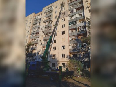 Що відбувається на місцях нічних “прильотів” у Харкові (фото)