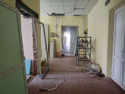 На Тернопільщині у Збаражі перебудовують школу в житло для ВПО