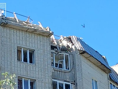 Росіяни вночі били по Сумах дронами, зранку – артилерією. Є поранені