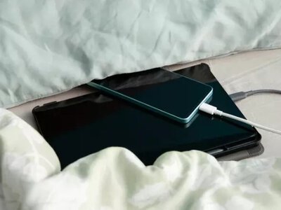 Де не варто тримати смартфон: 3 місця, які можуть нашкодити пристрою