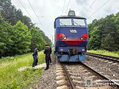 Потяг наїхав на 17-річного хлопця на Рівненщині