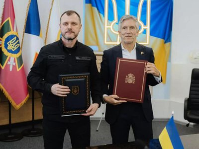 Україна та Іспанія підписали протокол про взаємну депортацію людей