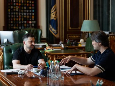 Зеленський зустрівся із Сергієм Притулою: обговорили підтримку освіти, волонтерства та оборонних проєктів