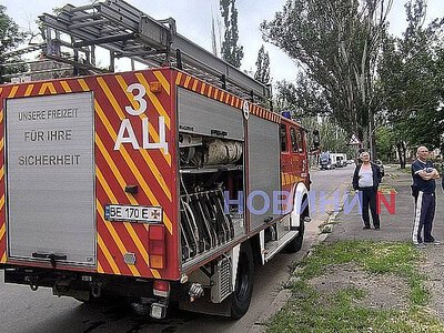 У Миколаєві горів балкон у багатоповерхівці: причиною став недопалок