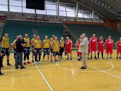 Полтавські ветерани баскетболу здобули перемогу на чемпіонаті України