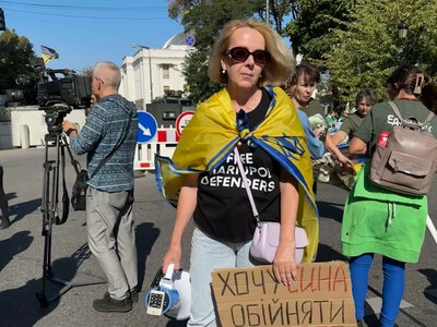 Четвертий рік очікування: історія матері захисника Азовсталі - На пенсії