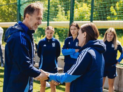 Більше ніж гра: як у Львові жіноча збірна зустрілася з молодими спортсменками