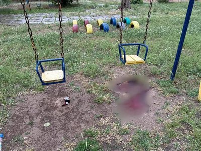 Трирічну дівчинку з Херсона, поранену «Градами», переводять в Охматдит