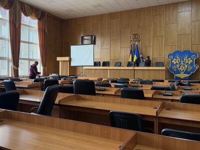 Ужгородські депутати завтра розглянуть питання про забудову Кірпічки