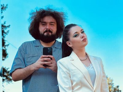 Ексучасник Ветеранів космічних військ Веня одружився: фото гумориста з коханою