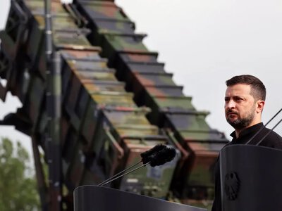 Зеленський пригрозив “кадровими висновками” своїй команді, якщо контракт по “Петріотам” не зрушить з місця