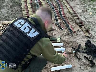 На Київщині та в інших регіонах ліквідували канали збуту трофейної зброї — СБУ