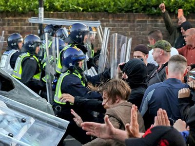11 поліцейських постраждали під час протестів у справі Новак