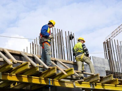  Трудова міграція не вирішила кадрову кризу: іноземці закрили лише 0,14% дефіциту українського ринку праці у 2025 році 