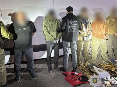 Ховали серед будматеріалів і вели до кордону: на Закарпатті затримали двох переправників (ФОТО)