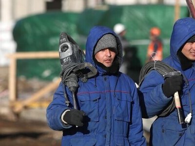 В Україні торік отримали дозволи на роботу понад 6 тисяч трудових мігрантів – ЗМІ