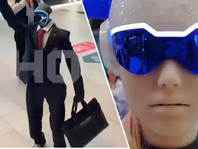 Китайські роботи з ходою Путіна стали посміховиськом на форумі в Петербурзі