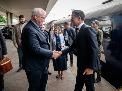 Володимир Зеленський та Марк Рютте  вшанували пам’ять полеглих українських воїнів. ФОТО