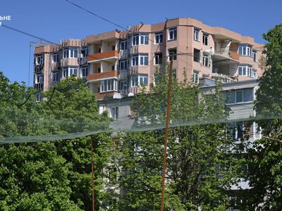 Херсон: понад 23 км вулиць закрили сітками від дронів, 34 мобільні укриття вже є
